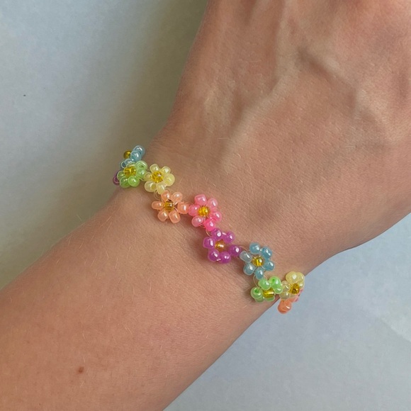 Pastel Rainbow Beaded Flower Bracelet - Picture 3 of 3